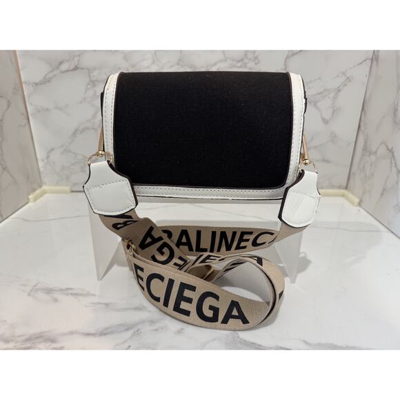 Balineciega Woman's Black and White Cross Body Purse w/Strap- Pre-owned - Picture 2 of 6
